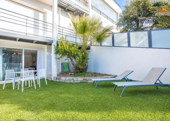 Superbe F2 Spacieux - Raphael * Сен-Рафаель